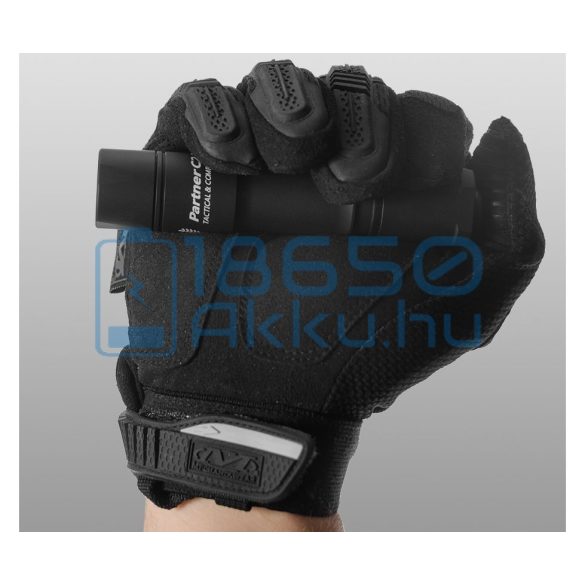 Armytek Partner C2 v3 Taktikai lámpa