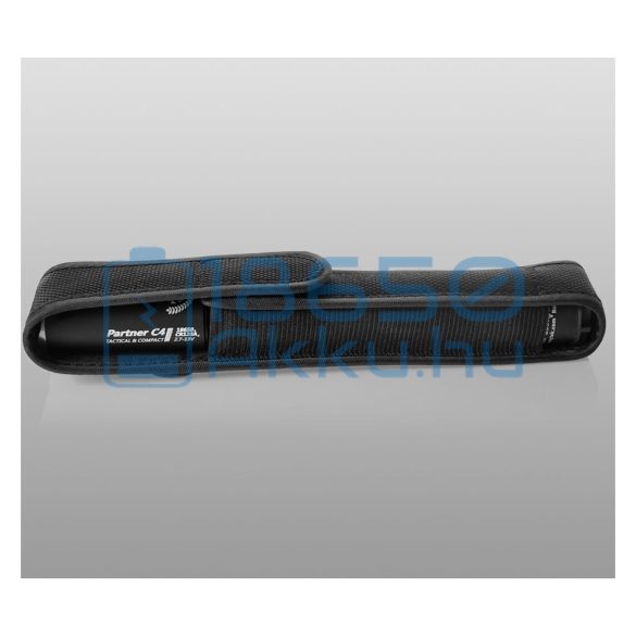 Armytek Partner C4 Pro v3 Warm Taktikai lámpa